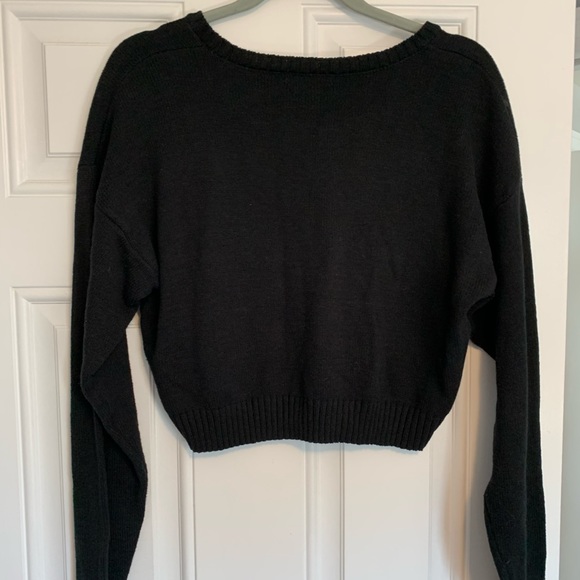 Knitted Flower Crop Top - Picture 2 of 2